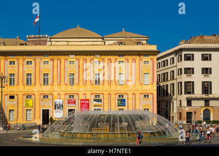 Fontana Piazza de Ferrari. Altstadt, alte Stadt. Genua. Mittelmeer. Ligurien, Italien Europa Stockfoto