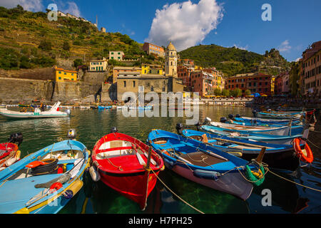 Vernazza, Riviera de Levanto, Fischerdorf, Cinque Terre. Genua. Mittelmeer. Ligurien, Italien Europa Stockfoto