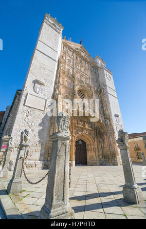 VALLADOLID, Spanien - 7. November 2016: Fassade der Kirche San Pable in Valladolid, Kastilien und León, Spanien Stockfoto