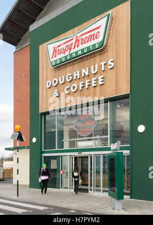 Krispy Kreme Doughnuts - Donuts und Kaffee - Shop bei INTU Braehead, Glasgow, Schottland, Europa, UK Stockfoto