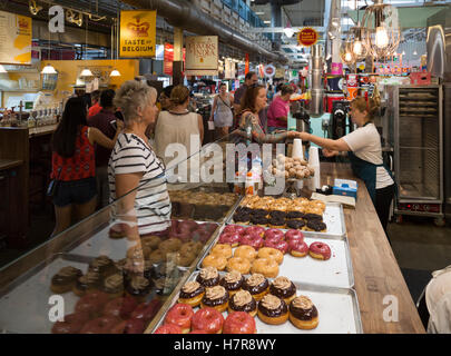 Reiseziel Donuts am Norden Markt Börse est 1876, Columbus, Ohio, USA Stockfoto