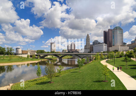 Scioto Mile Park und die Skyline, Innenstadt von Columbus, Ohio, USA Stockfoto