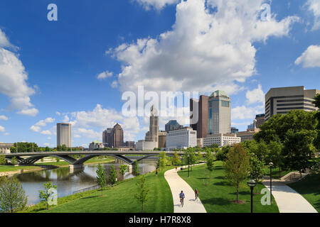 Scioto Mile Park und die Skyline, Innenstadt von Columbus, Ohio, USA Stockfoto