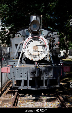 Vorderseite einer erhaltenen Eisenbahn Lokomotive in Kuba Stockfoto