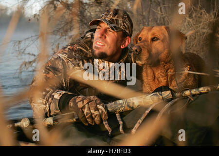 Wasservögel Hunter Boot mit gelben Rusty Labrador Stockfoto