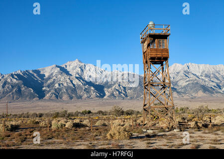 Turm Nr. 8 am Manzanar Relocation Center in der Nähe von Unabhängigkeit, Kalifornien zu schützen. Stockfoto
