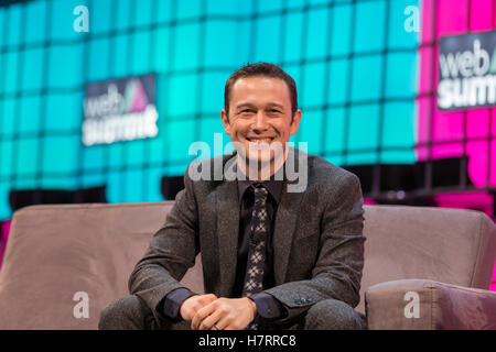 Lissabon, Portugal. 7. November 2016. Direktor und Gründer von HitRECord, Joseph Gordon-Levitt, im Web Summit 2016, in Lissabon, Portugal-Credit: Alexandre de Sousa/Alamy Live News Stockfoto