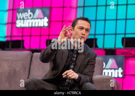 Lissabon, Portugal. 7. November 2016. Direktor und Gründer von HitRECord, Joseph Gordon-Levitt, im Web Summit 2016, in Lissabon, Portugal-Credit: Alexandre de Sousa/Alamy Live News Stockfoto