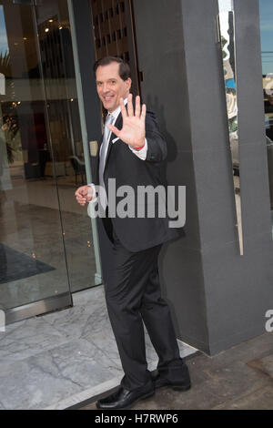 West Hollywood, Kalifornien, USA. 7. November 2016. Schauspieler Ford Austin gesichtet am La Cienega Boulevard in West Hollywood, Kalifornien, USA. Bildnachweis: Sheri Determan / Alamy Live News Stockfoto