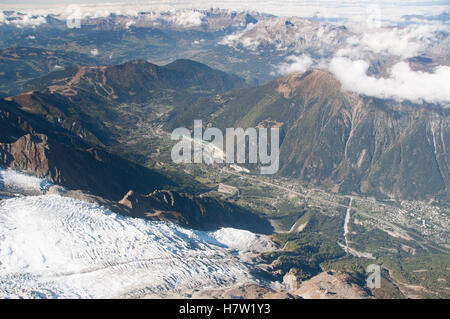 Bossons-Gletscher und der Arve-Tal aus der Aiguille du Midi Chamonix-Mont-Blanc, Frankreich Stockfoto