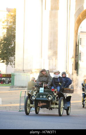 342 Videorecorder 342 Herr Keith snowden Herr Mark Snowden 1904 Cadillac Usa 18. Stockfoto