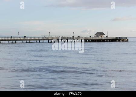 Flut in Penarth Pier in Penarth, South Wales. Stockfoto