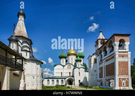 St.Euthymius Kloster Transfiguration Kathedrale und der Glockenturm. Susdal. Russland Stockfoto