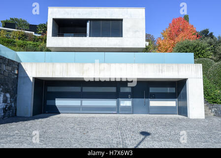 Schönes modernes Haus in Zement Stockfoto