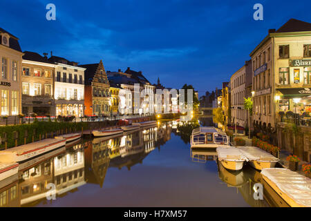 Leie Canal bei Dämmerung, Gent, Flandern, Belgien Stockfoto