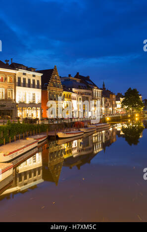 Leie Canal bei Dämmerung, Gent, Flandern, Belgien Stockfoto