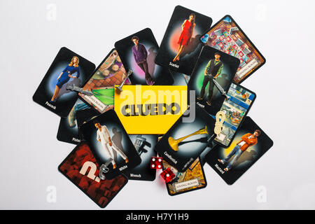 Cluedo-Brettspiel-Spielkarten Stockfoto