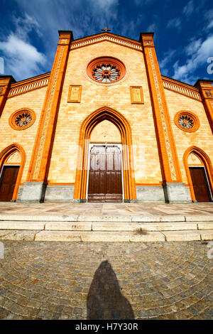 Kirche in der Villa Cortese geschlossen gemauerten Turm Bürgersteig Italien Lombardei alt Stockfoto