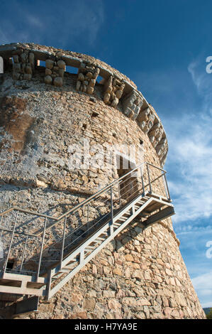 La Tour de Campomoro, Genueser Wachturm gebaut im Belvédère-Campomoro zum Schutz der Küste, Korsika, Frankreich Stockfoto