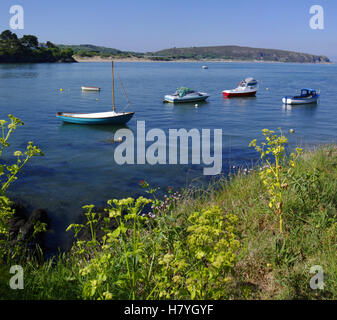 Boote im Hafen von Abersoch, Wales, Stockfoto