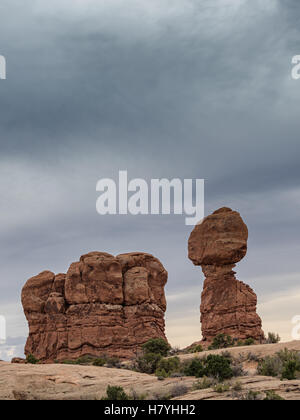 Ausgewogene Rock im Arches National Monument, Utah, USA Stockfoto