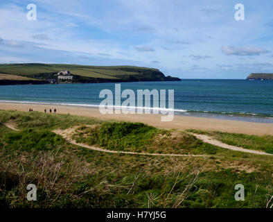 Blick über die Mündung des Flusses Camel Stepper Punkt von der Küstenweg in der Nähe von Padstow, Cornwall. Stockfoto