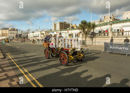 Bonhams London nach Brighton Oldtimer-Rallye Stockfoto