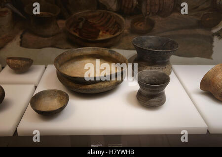 Becher-Kultur. Dekorierte Becher und Knickwandschalen und halbkugelförmigen Schalen. Frühe Bronzezeit. Provinz Palencia. Spanien. Nationalen Stockfoto