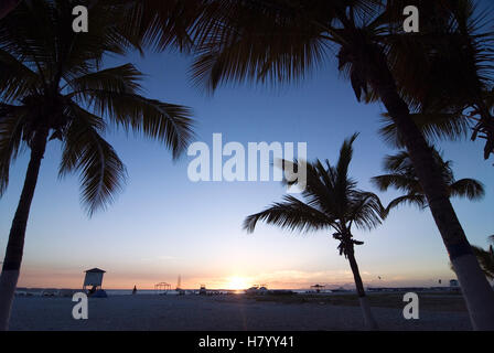 Sonnenuntergang an einem Strand, Isla Coche, Venezuela, Südamerika Stockfoto