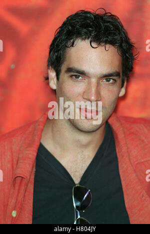 ANDREA DI STEFANO "BEFORE NIGHT FALLS" PHOTOCALL FILM FESTIVAL Venedig Italien 4. September 2000 Stockfoto