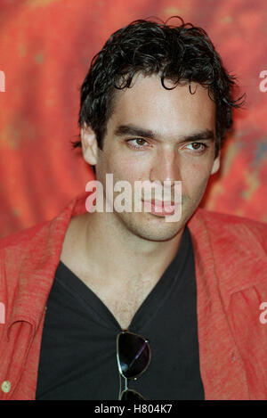 ANDREA DI STEFANO "BEFORE NIGHT FALLS" PHOTOCALL FILM FESTIVAL Venedig Italien 4. September 2000 Stockfoto