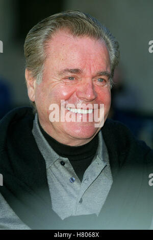 ROBERT WAGNER 3. AMERICAN FILM INSTITUTE GOLF CLASSIC RIVIERA COUNTRY CLUB PACIFIC PALISADES CA USA 30. Oktober 2000 Stockfoto