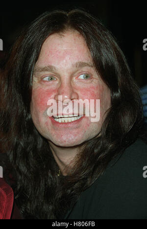 OZZY OSBOURNE "LITTLE NICKY" LA PREMIER HOLLYWOOD LA USA 11. November 2000 Stockfoto