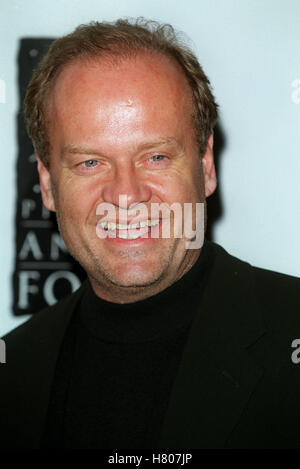 KELSEY GRAMMER göttliches DESIGN GALA göttliches DESIGN GALA LOS ANGELES USA 30. November 2000 Stockfoto