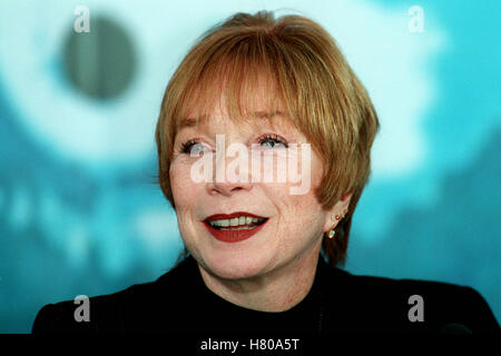 SHIRLEY MACLAINE BERLIN Deutschland 23. Februar 1999 Stockfoto