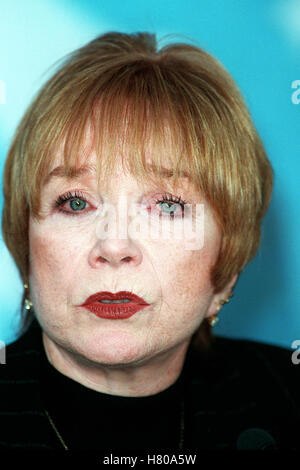 SHIRLEY MACLAINE BERLIN Deutschland 23. Februar 1999 Stockfoto