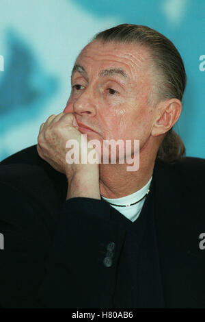 JOEL SCHUMACHER BERLIN Deutschland 23. Februar 1999 Stockfoto