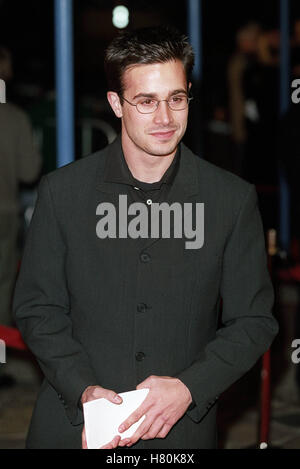 FREDDIE PRINZE Jr. LOS ANGELES USA 17. Dezember 1999 Stockfoto