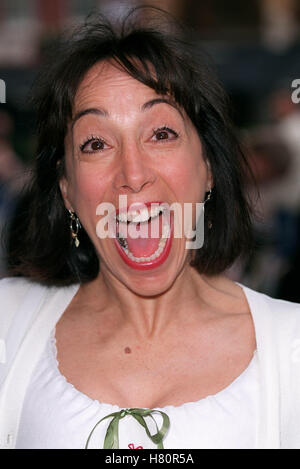 DIDI CONN THOMAS & MAGIC RAILROAD LEICESTER SQUARE LONDON ENGLAND 9. Juli 2000 Stockfoto