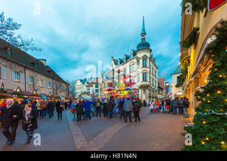 Das Zentrum von Colmar in der Nacht mit Weihnachten Lichter, Wein-Route, Elsass, Hout Rinh, Frankreich Stockfoto