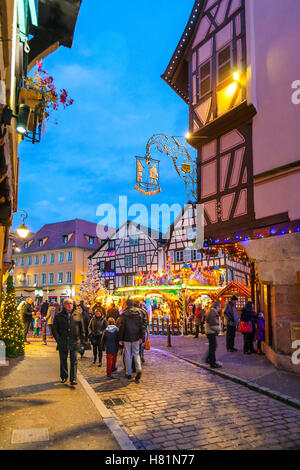 Das Zentrum von Colmar bei Nacht, Weihnachten, Wein-route, Elsass, Hout Rinh, Frankreich Stockfoto