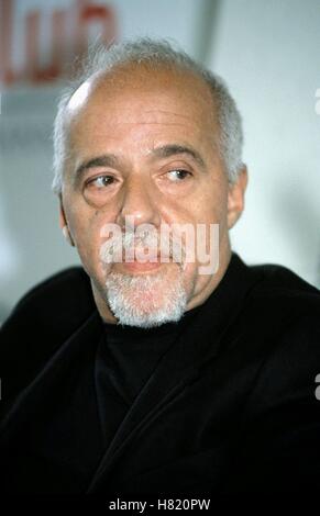 PAULO COELHO 1. Mai 2002 Stockfoto