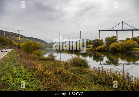 Baustelle der Mosel Talbrücke, eine Straße Brücke über die Mosel in der Nähe der Ortschaft Zeltingen-Rachtig, Stockfoto