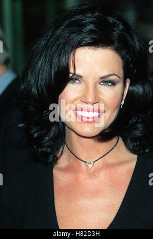 MICHELLE LINTEL "BLACK SCORPION" Filmpremiere SANTA MONICA LOS ANGELES USA 5. Januar 2001 Stockfoto