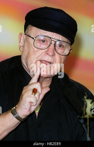 ROD STEIGER BERLIN FILM FESTIVAL 2001 POTSDAMER PLATZ BERLIN Deutschland 09 Februar 2001 Stockfoto