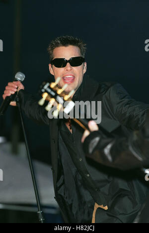 RICKY MARTIN BLOCKBUSTER AWARDS LOS ANGELES USA 10. April 2001 Stockfoto