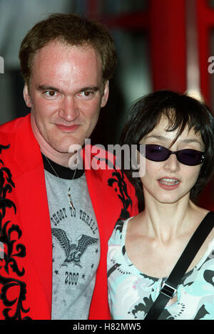 Q TARENTINO & M DE MEDEIROS CANNES FILM FESTIVAL CANNES Frankreich Europa 11. Mai 2001 Stockfoto