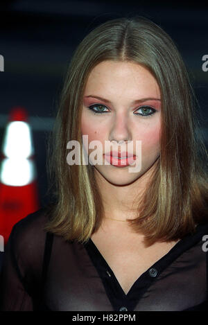 SCARLETT JOHANSSON die andere PREMIERE LOS ANGELES DGA HOLLYWOOD LOS ANGELES USA 2. August 2001 Stockfoto