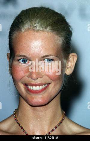 CLAUDIA SCHIFFER AMFAR GALA Venedig FILM FESTIVAL 2001 SAN GIORGIO MAGGIORE Venedig Italien 31. August 2001 Stockfoto