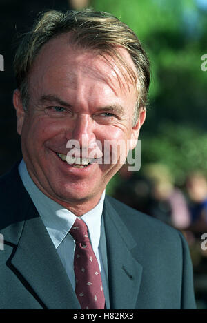 SAM NEILL FILM "JURASSIC PARK 3" PREMIERE LOS ANGELES USA 16. Juli 2001 Stockfoto